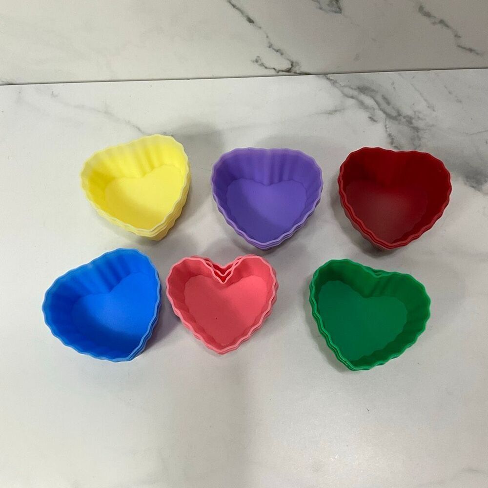 Set of 18 Silicone Heart Shaped Cupcake Molds
